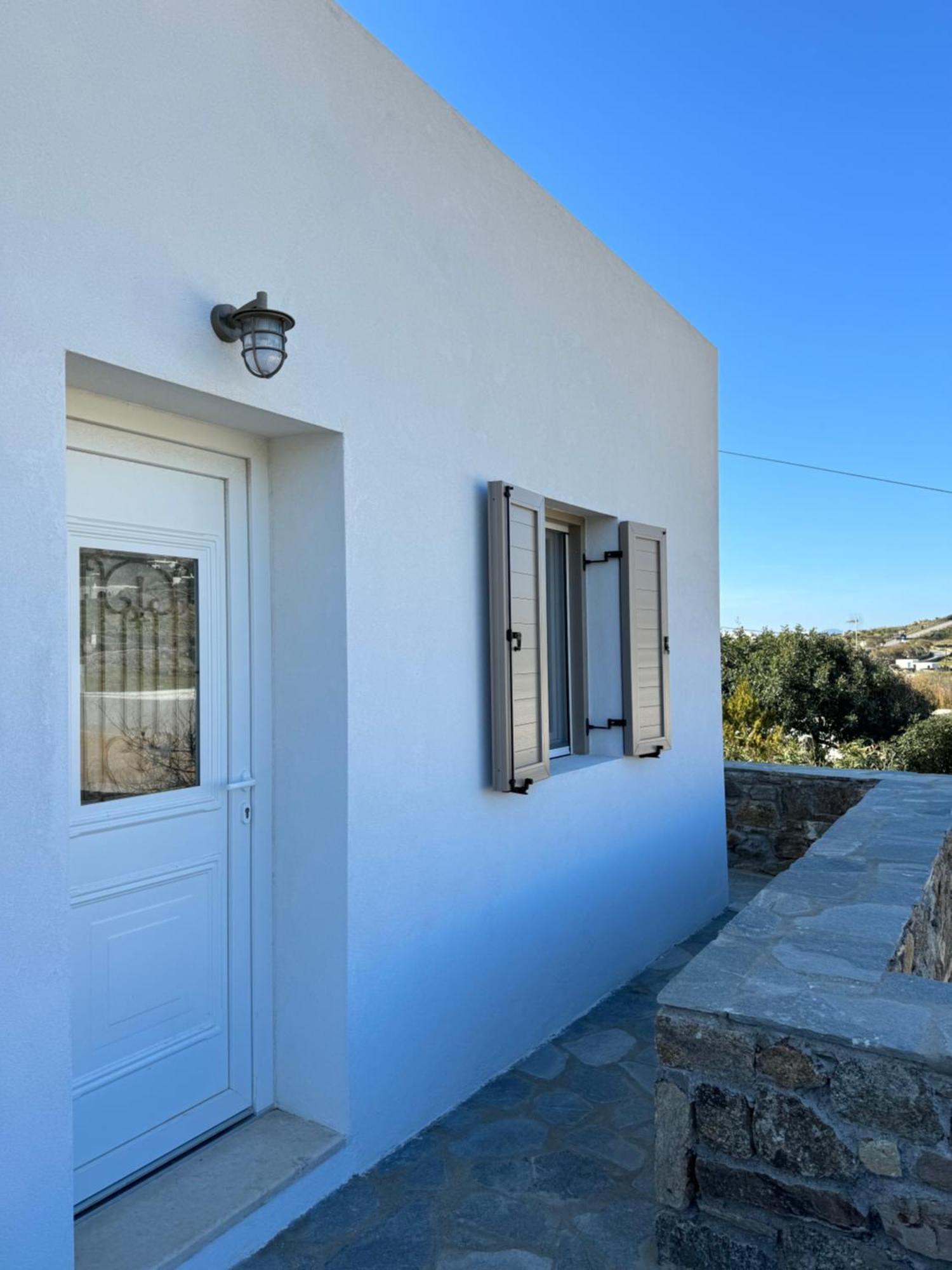 Oxalis Mykonos Apartments Plintri Екстериор снимка